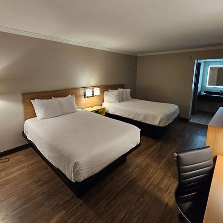 Talleyville Days Inn By Wyndham Wilmington Brandywine מראה חיצוני תמונה