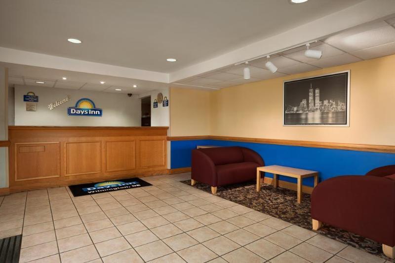 Talleyville Days Inn By Wyndham Wilmington Brandywine מראה חיצוני תמונה
