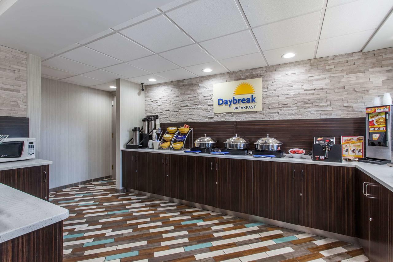 Talleyville Days Inn By Wyndham Wilmington Brandywine מראה חיצוני תמונה